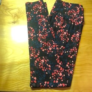 LuLaRoe Valentines Colorful Hearts Leggings OS/NWT